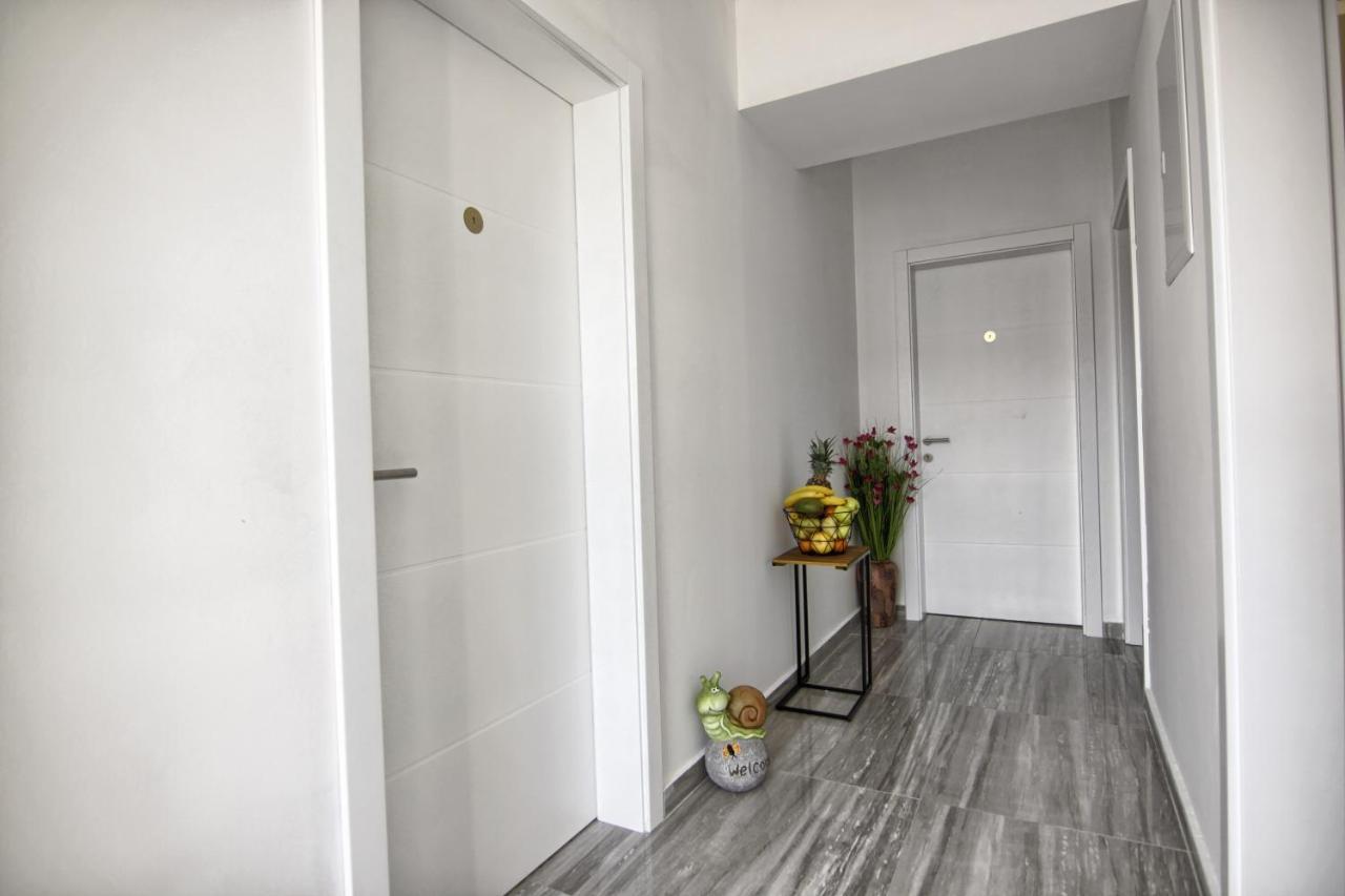 Rooms Dragica Pakostane Bagian luar foto